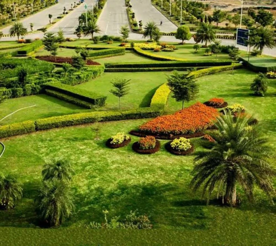 Gulberg Greens photo 5