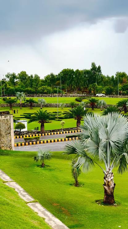 Gulberg Greens photo 7